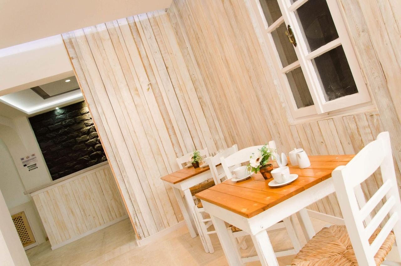 Ino Hotel Kamári Екстериор снимка