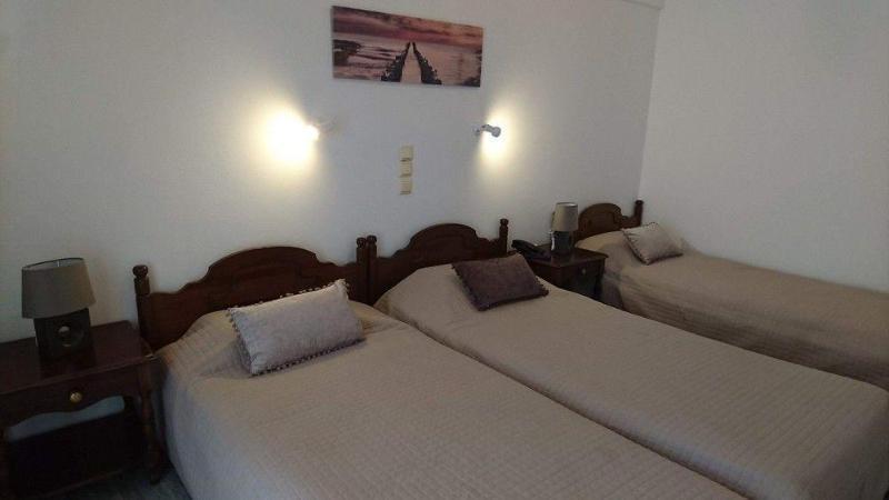 Ino Hotel Kamári Екстериор снимка