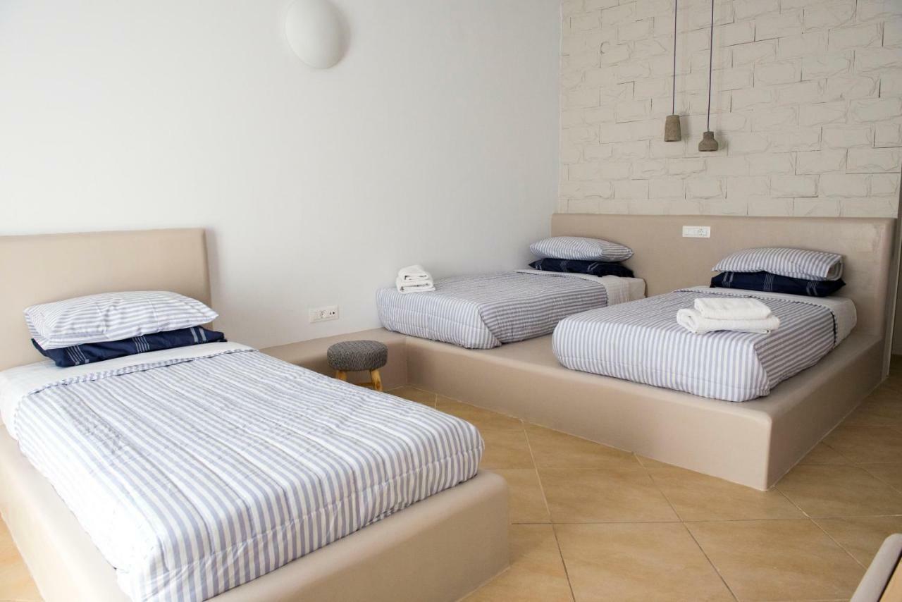 Ino Hotel Kamári Екстериор снимка