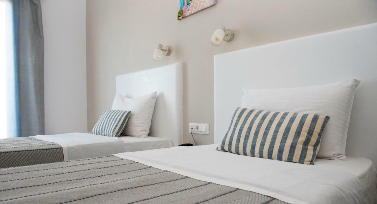 Ino Hotel Kamári Екстериор снимка