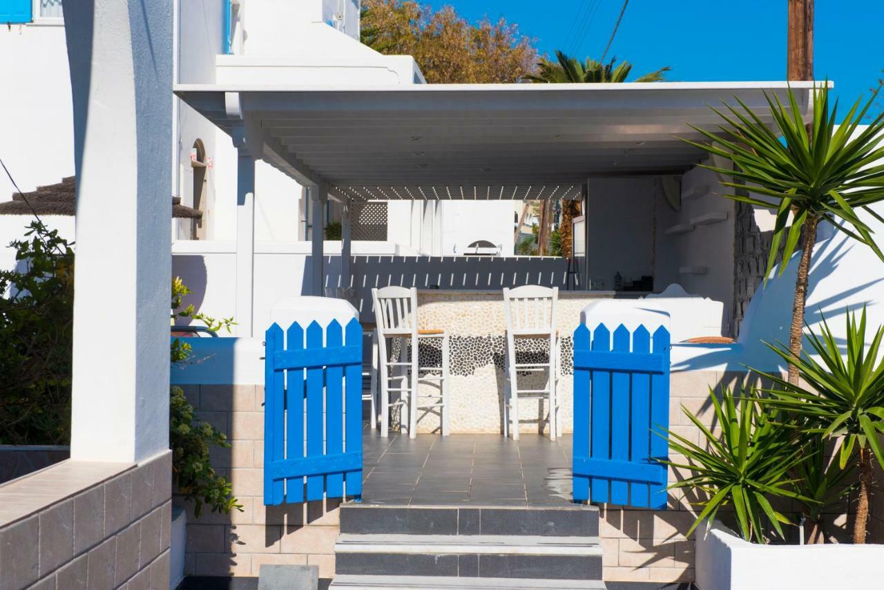 Ino Hotel Kamári Екстериор снимка