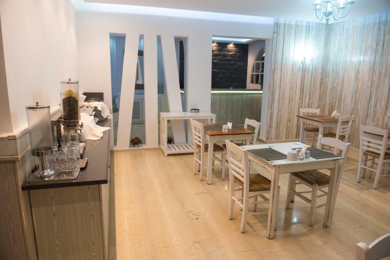 Ino Hotel Kamári Екстериор снимка