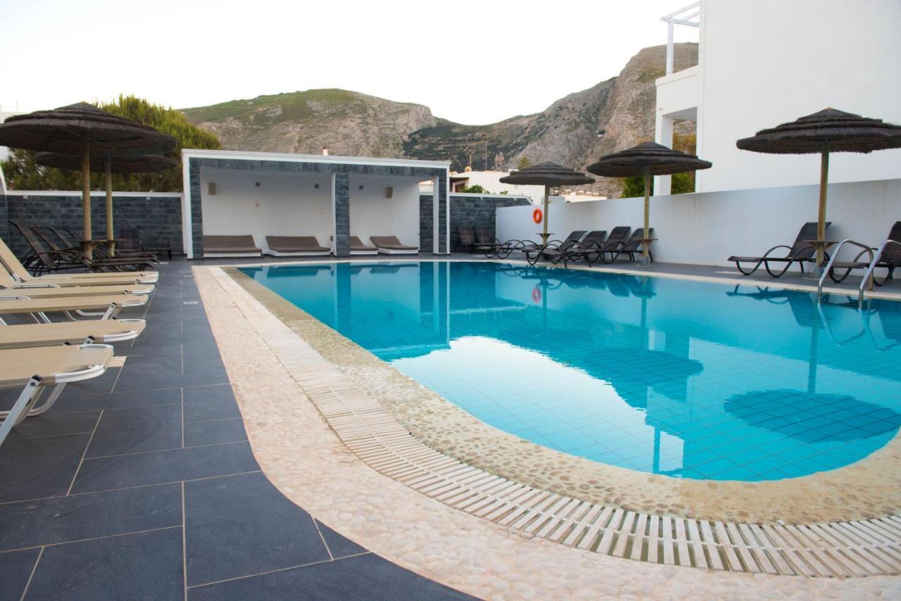 Ino Hotel Kamári Екстериор снимка