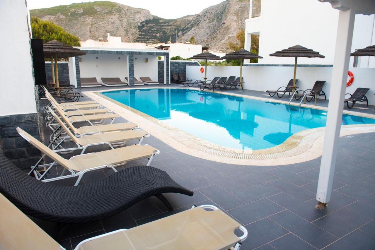 Ino Hotel Kamári Екстериор снимка